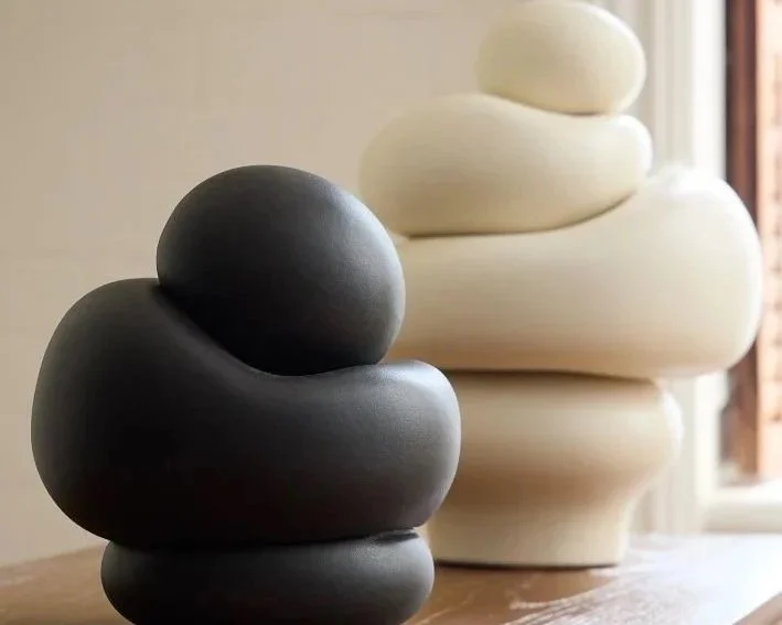 Gratitude &amp; Standards. Opposites?