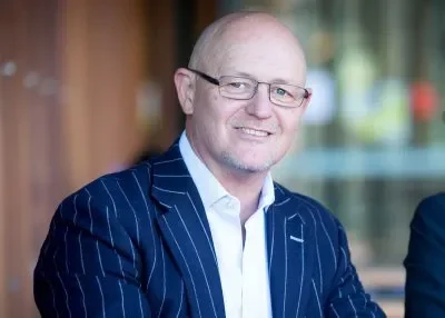 Empowering organisations and teams to perform