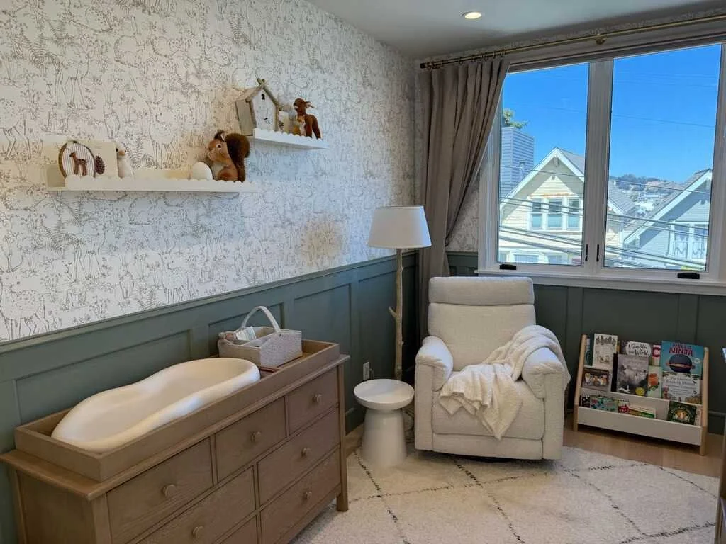 Wallpaper and Wainscoting Install 1/3