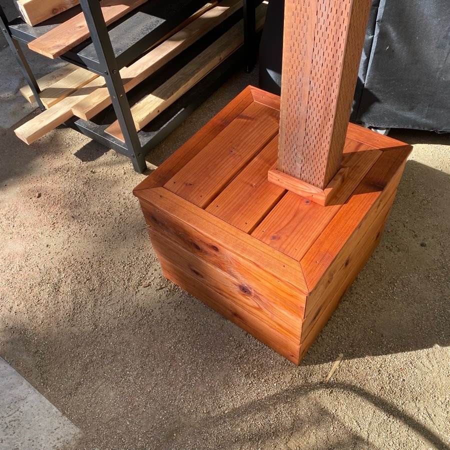 Custom Redwood Planters & Bench Seats 3/3