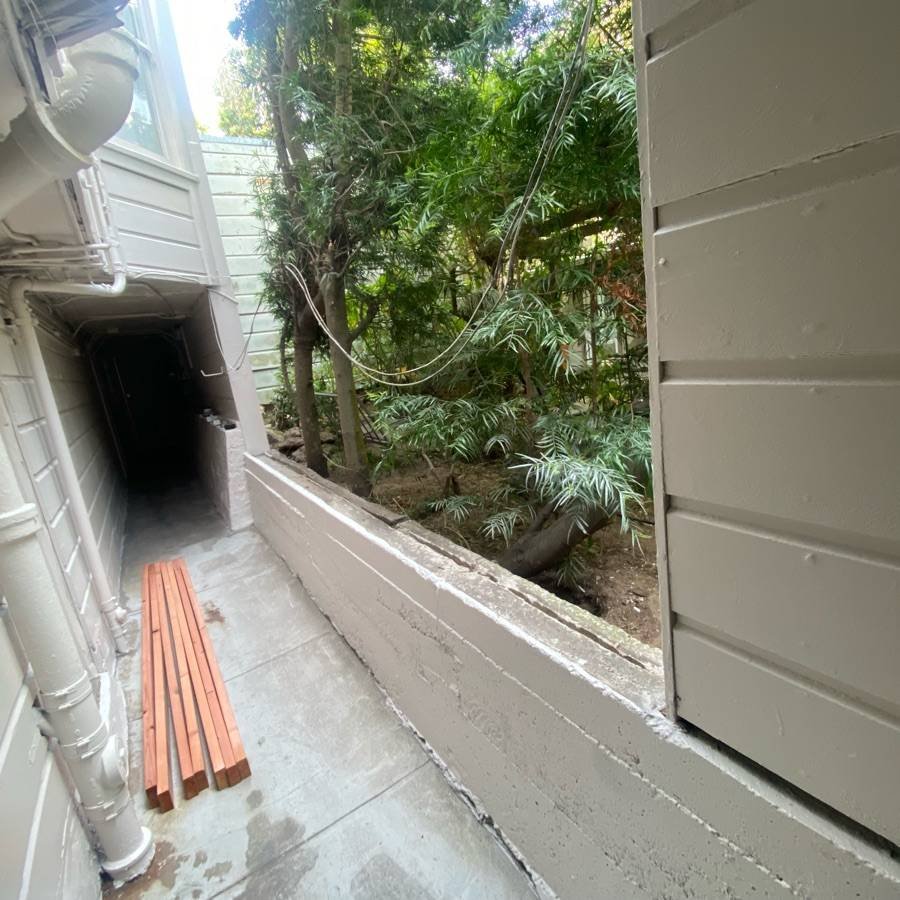 Privacy Wall Construction 1/2