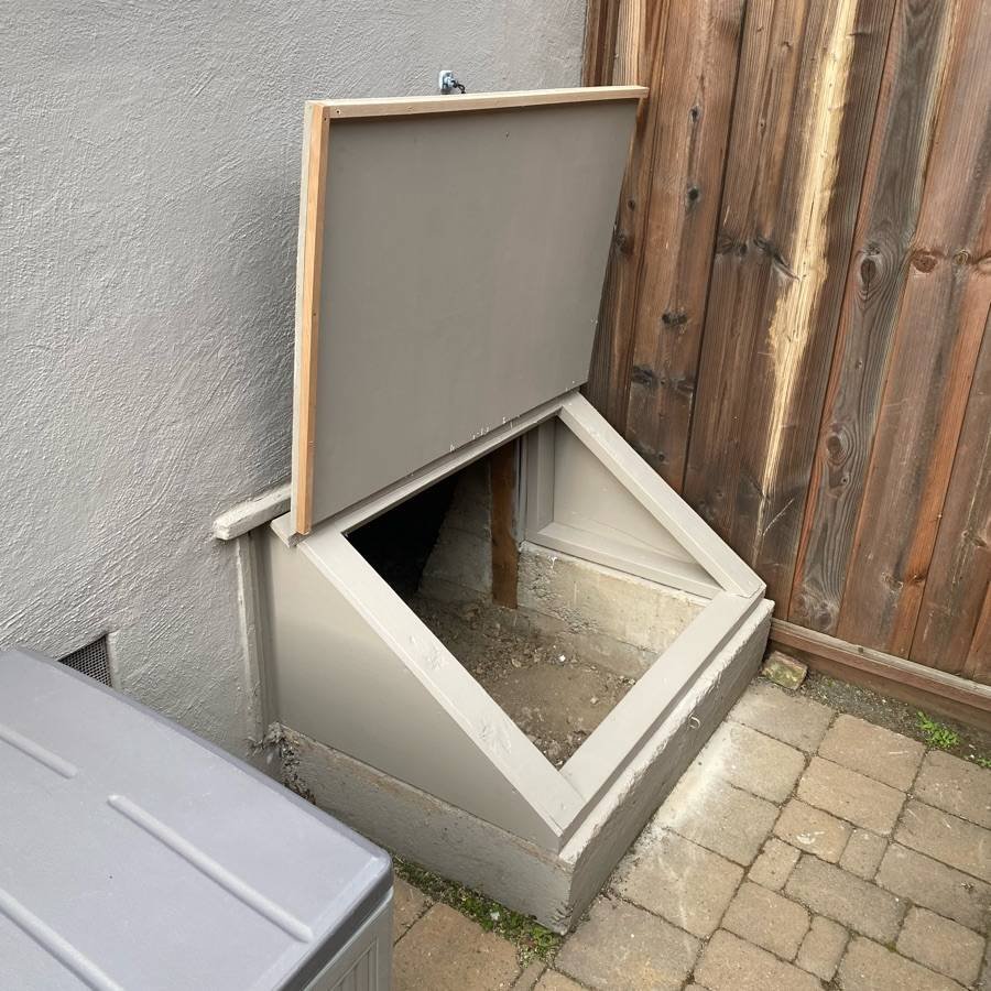 Custom Hatch Door to replace old rotted 1/2