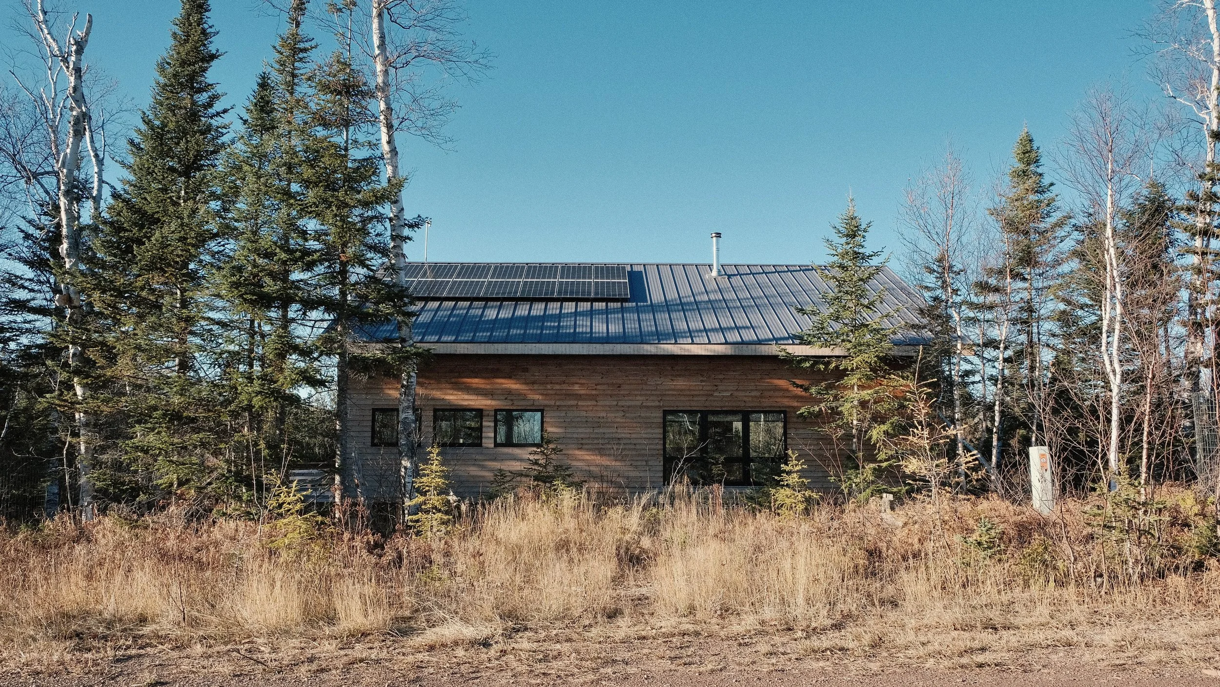 High Ridge Drive Cabin 

Schroeder, Minnesota • 2018
