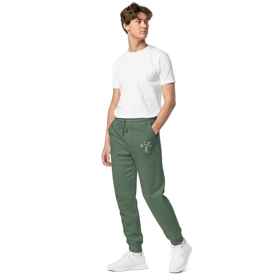 unisex-pigment-dyed-sweatpants-pigment-alpine-green-left-front-6a41c42227c41.png