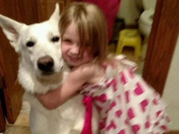arrow+little+girl.jpg