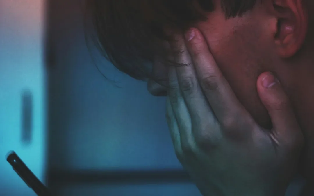 How to Support Healthy Social Media Use with Teens