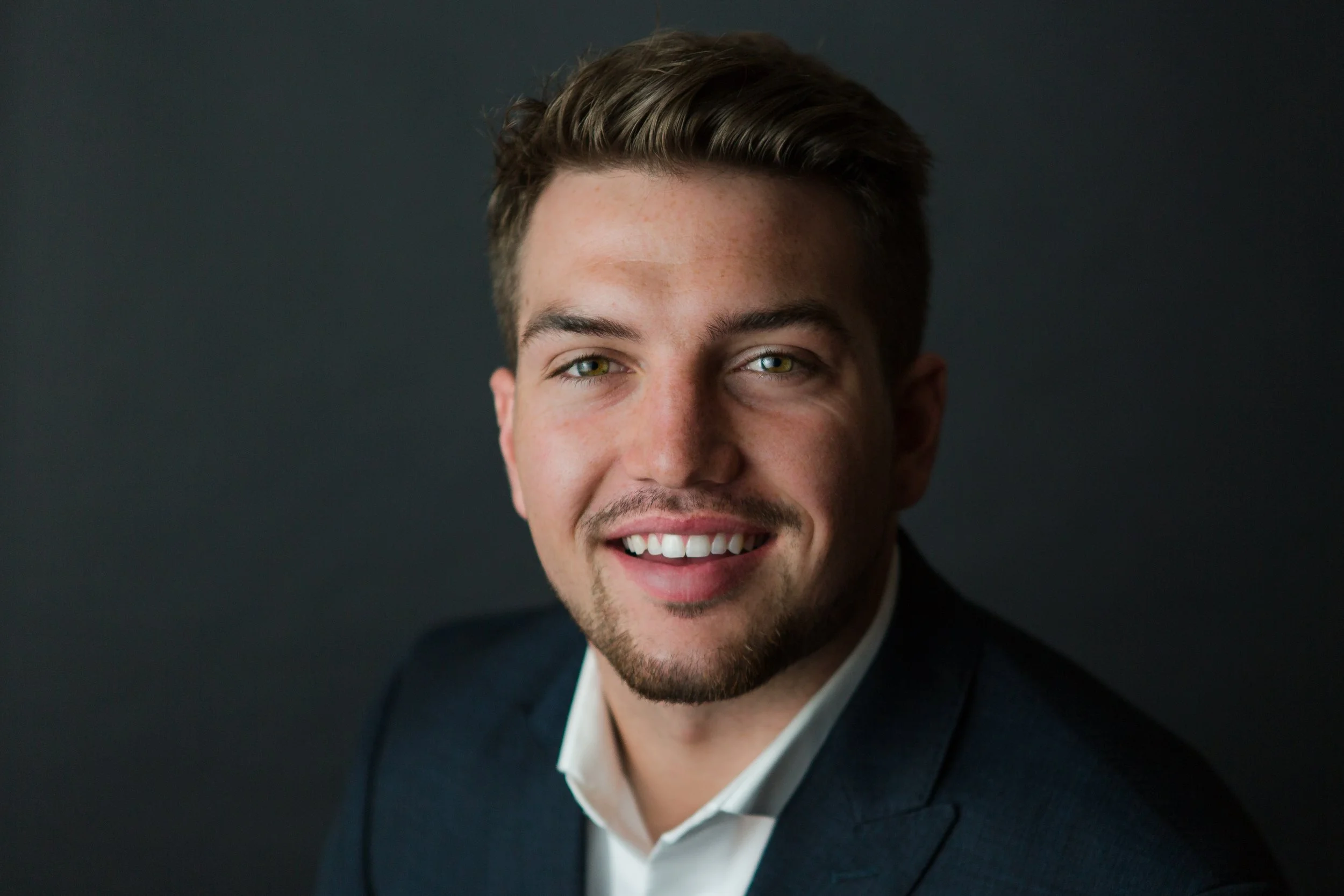 Barrett Headshots0012.jpg