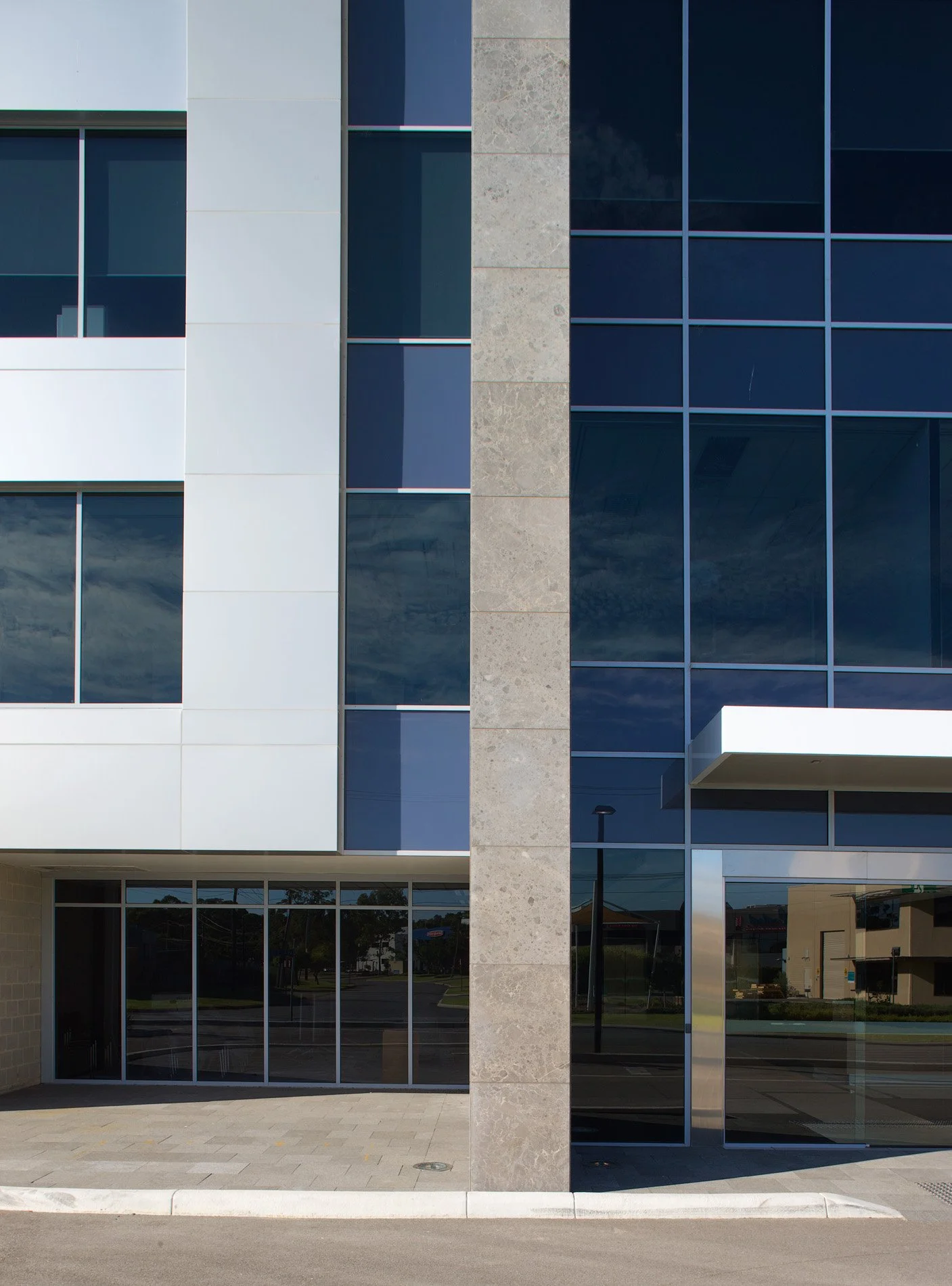 2011-06-1505-03-HerdsmanOffice-AndrewPritchard.jpg