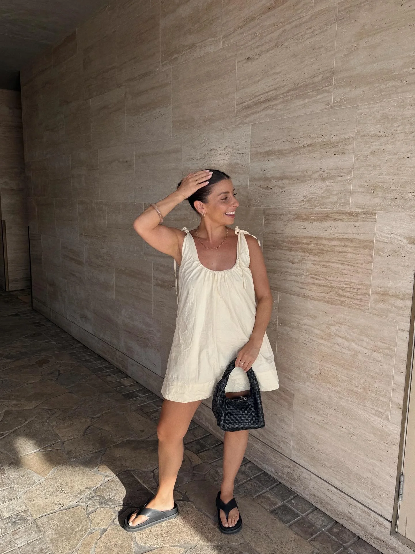 In: raiding your friends wardrobe for girls night 🌀