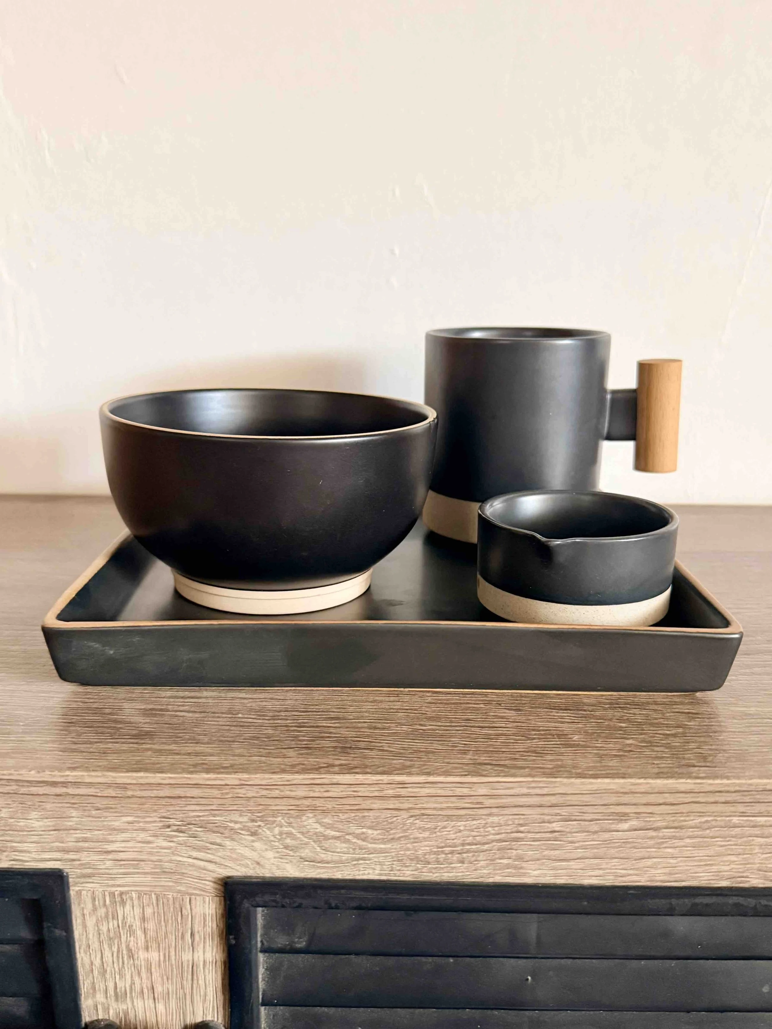 Minimalist Dinner Set