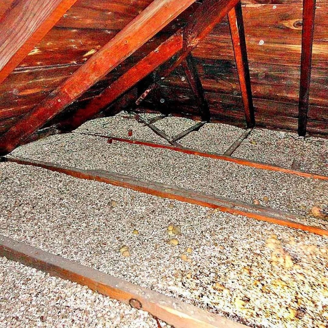 Vermiculite Insulation in Older Ontario Homes: What Homeowners Need to Know