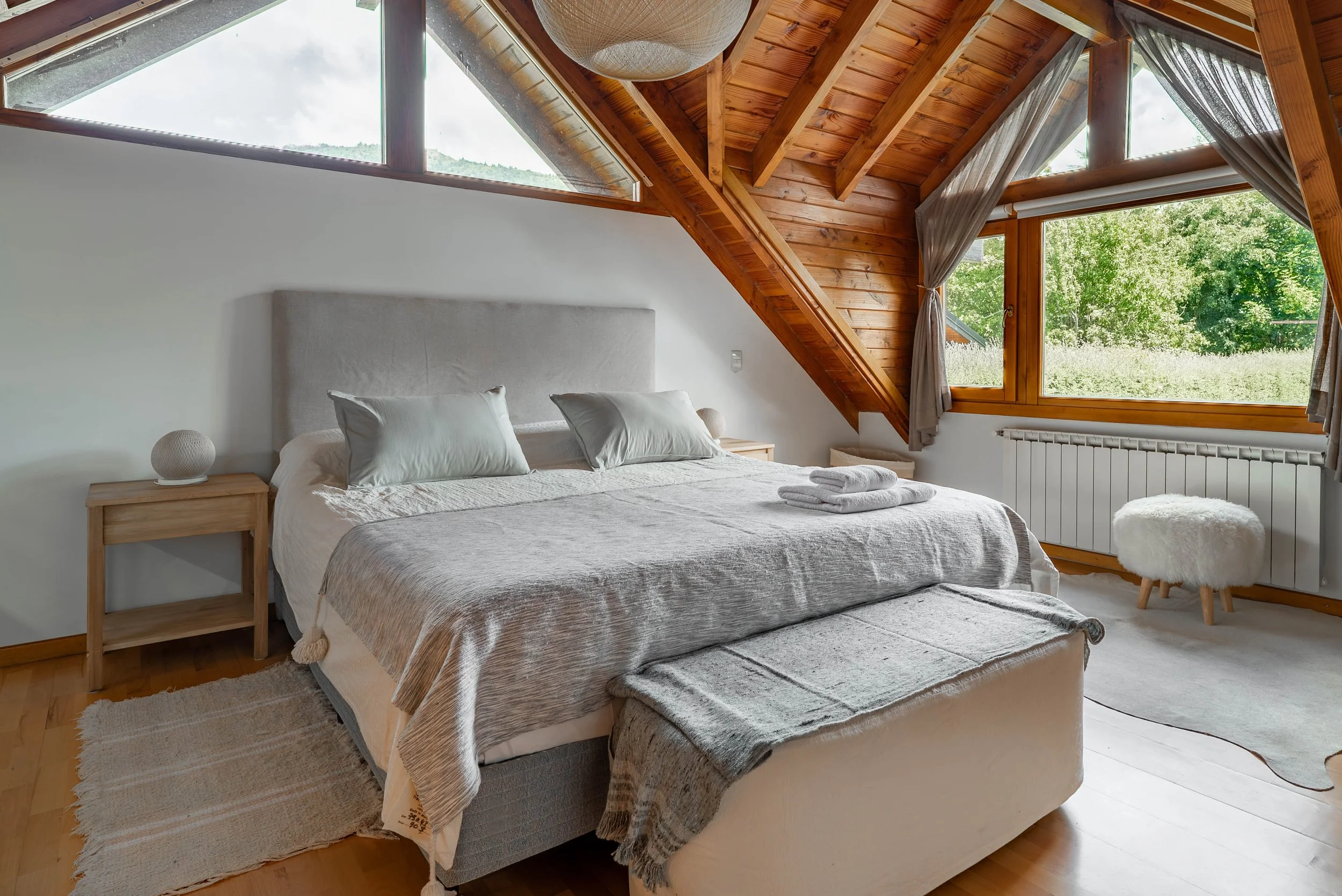 Habitación 2 - Cama King y Placard