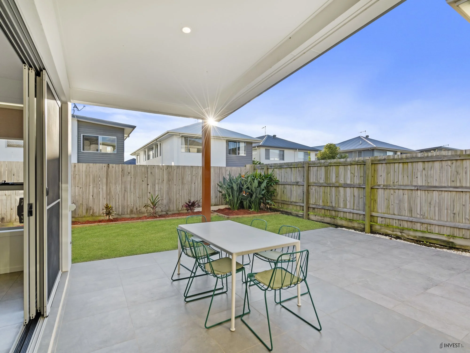 027_Open2view_ID950083-_P__102_Hillcrest_Street_副本.jpg