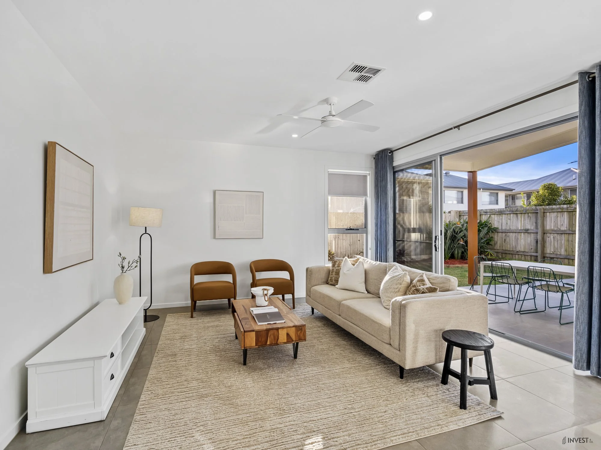 017_Open2view_ID950083-_P__102_Hillcrest_Street.jpg