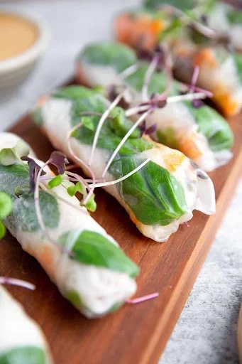 Vietnamese rice paper rolls