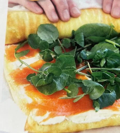 Rocket and smoked salmon roulade