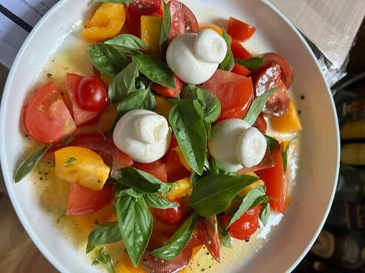 Heirloom tomato basil and burrata salad