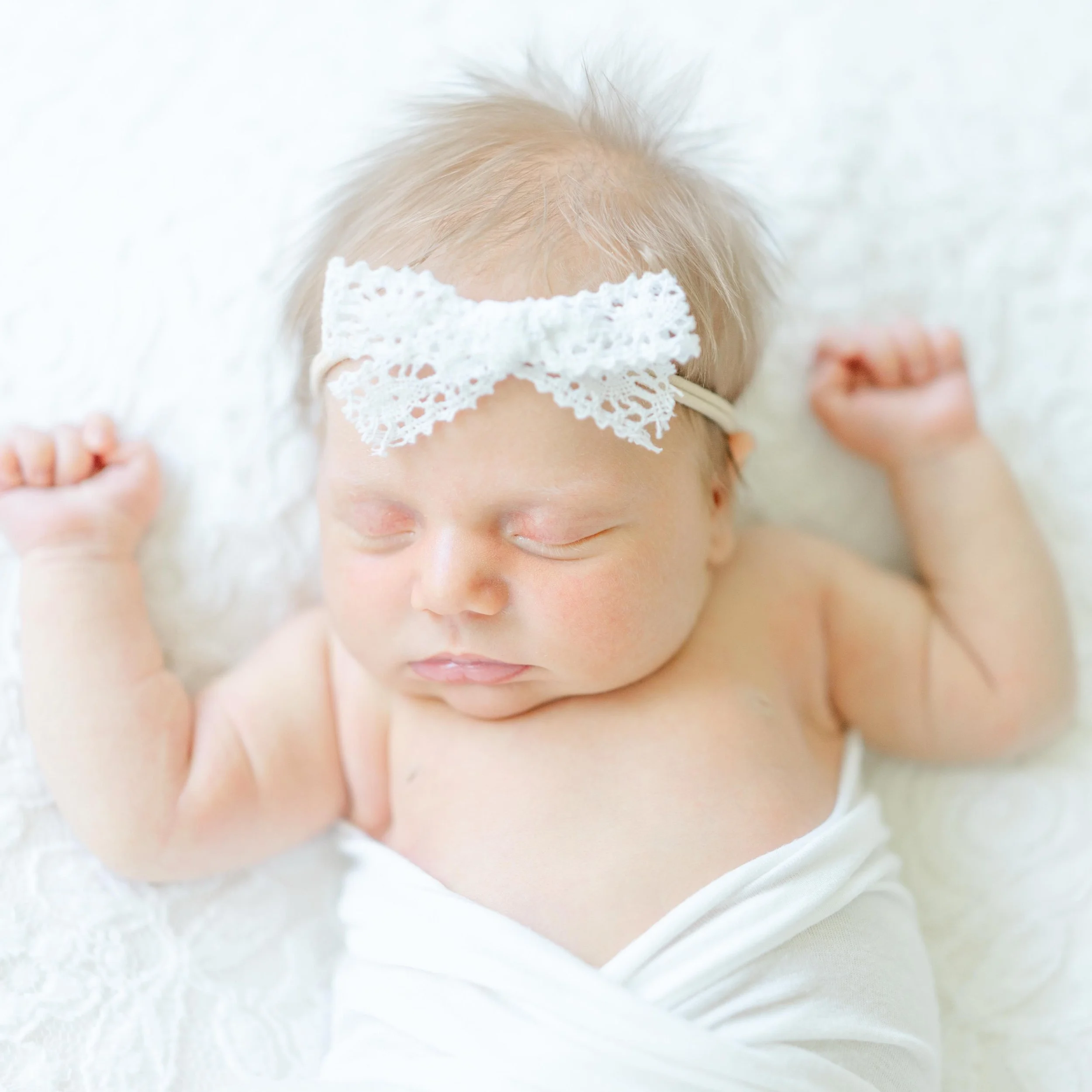 Still pinching myself that I get to snuggle and smell newborns all day! The sweetest! 🤍 

#newcanaanphotographer #newcanaannewbornphotographer #connecticutphotographer #connecticutnewbornphotographer 
#newcanaanmoms