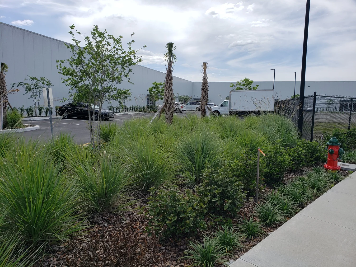 Commercial building and flex space at Vista Business Center