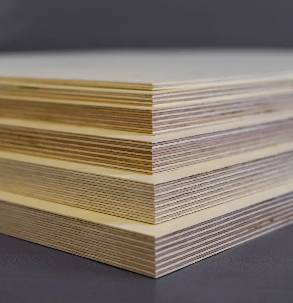 picture of baltic birch plywood edge