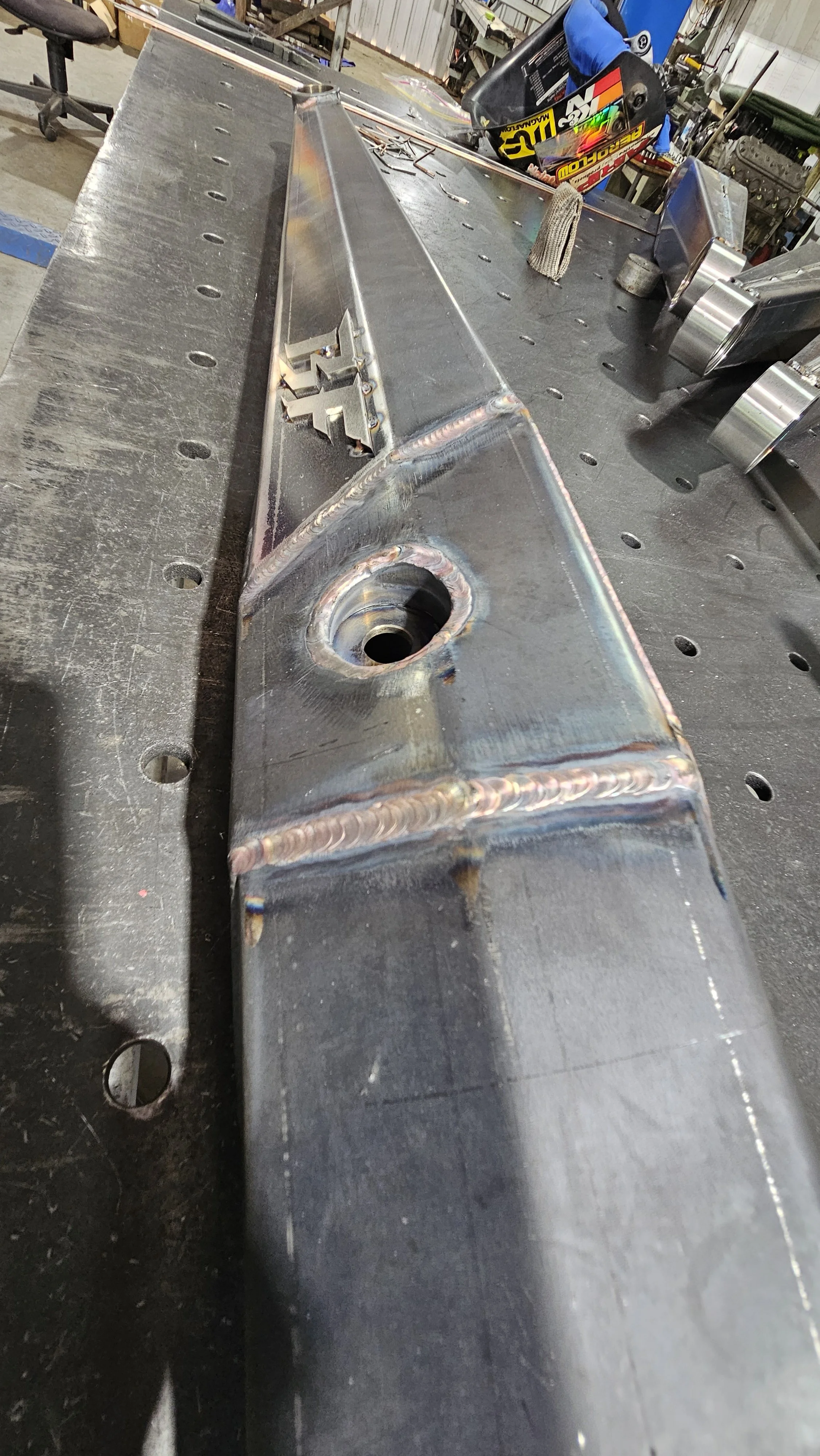 TRAILING ARM 1300MM SINGLE POCKET, 1" UNIBALL REAR