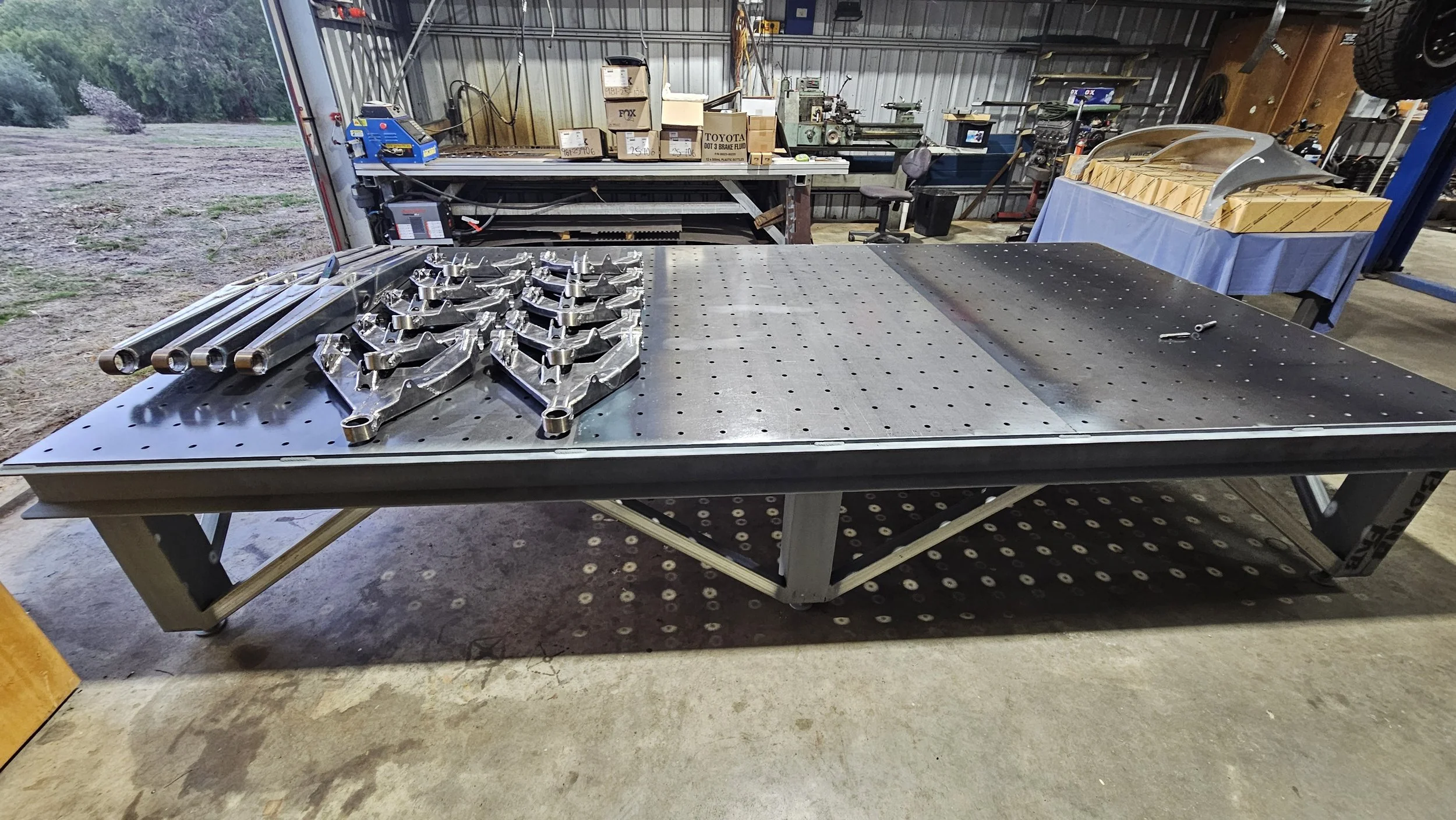 1800X3600 CHASSIS ASSEMBLY TABLE