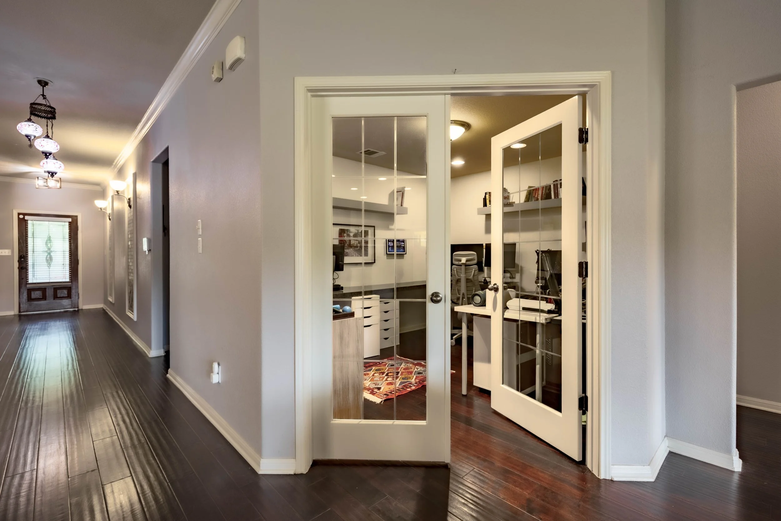 (16)_1301Rimstone_Office_Entry.jpg