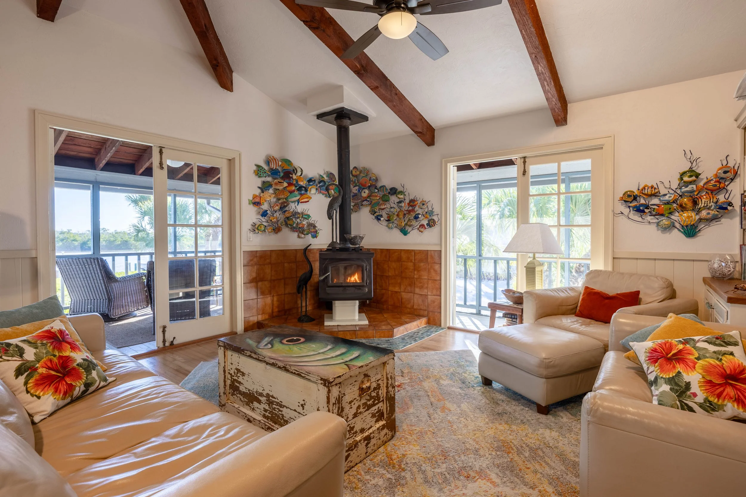 main living room 2.jpg