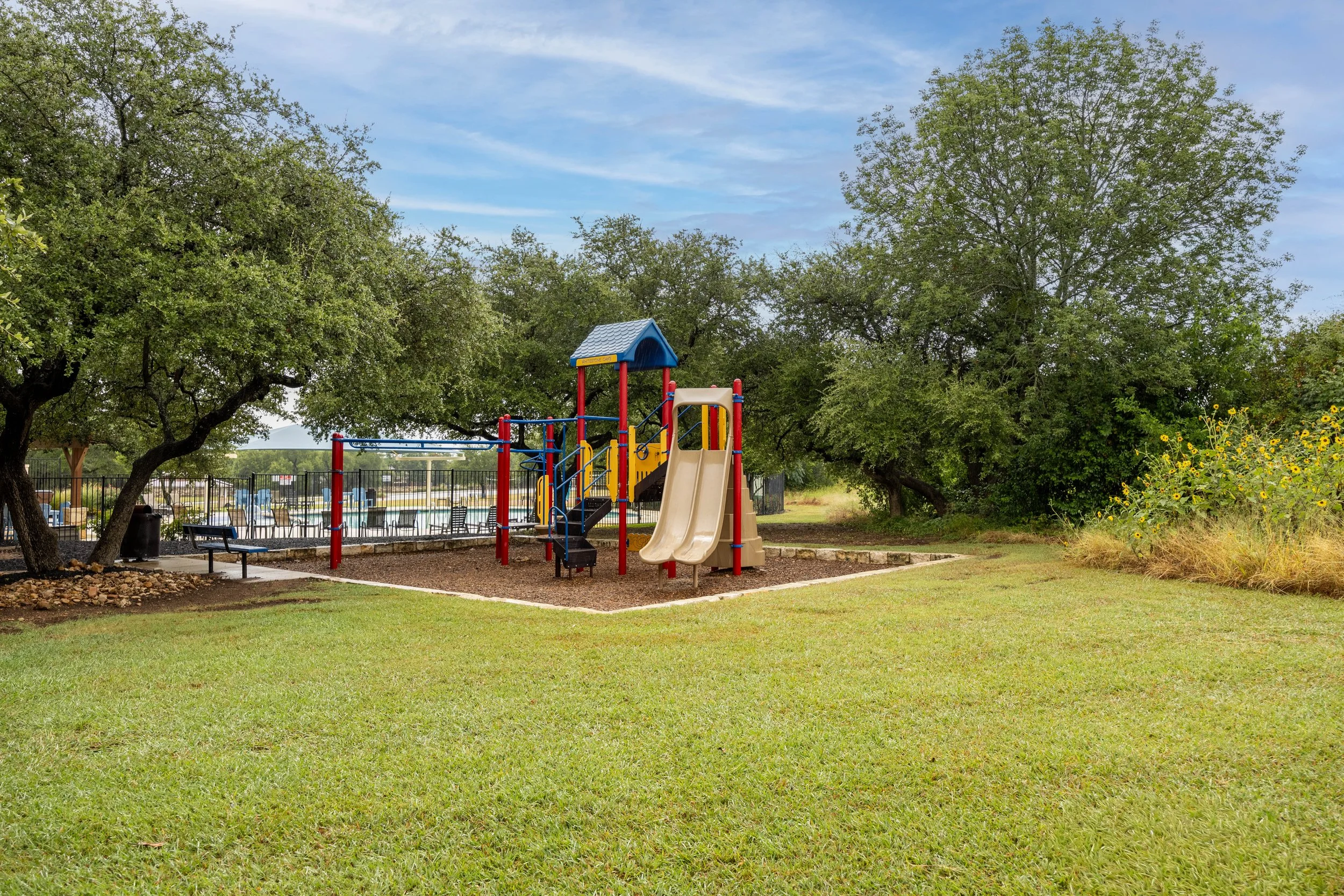 (24)_1301Rimstone_Playground.jpg