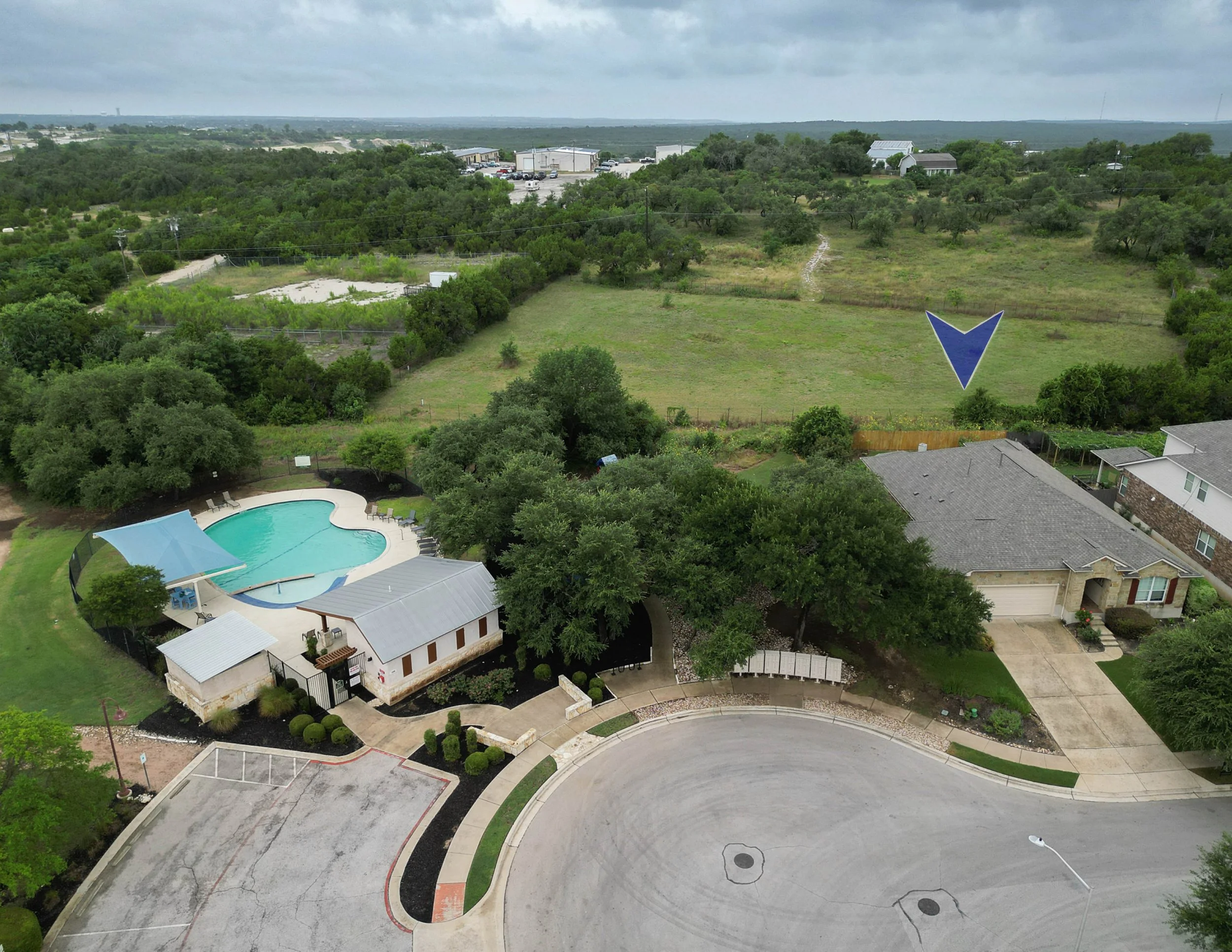 Pool_house.jpg
