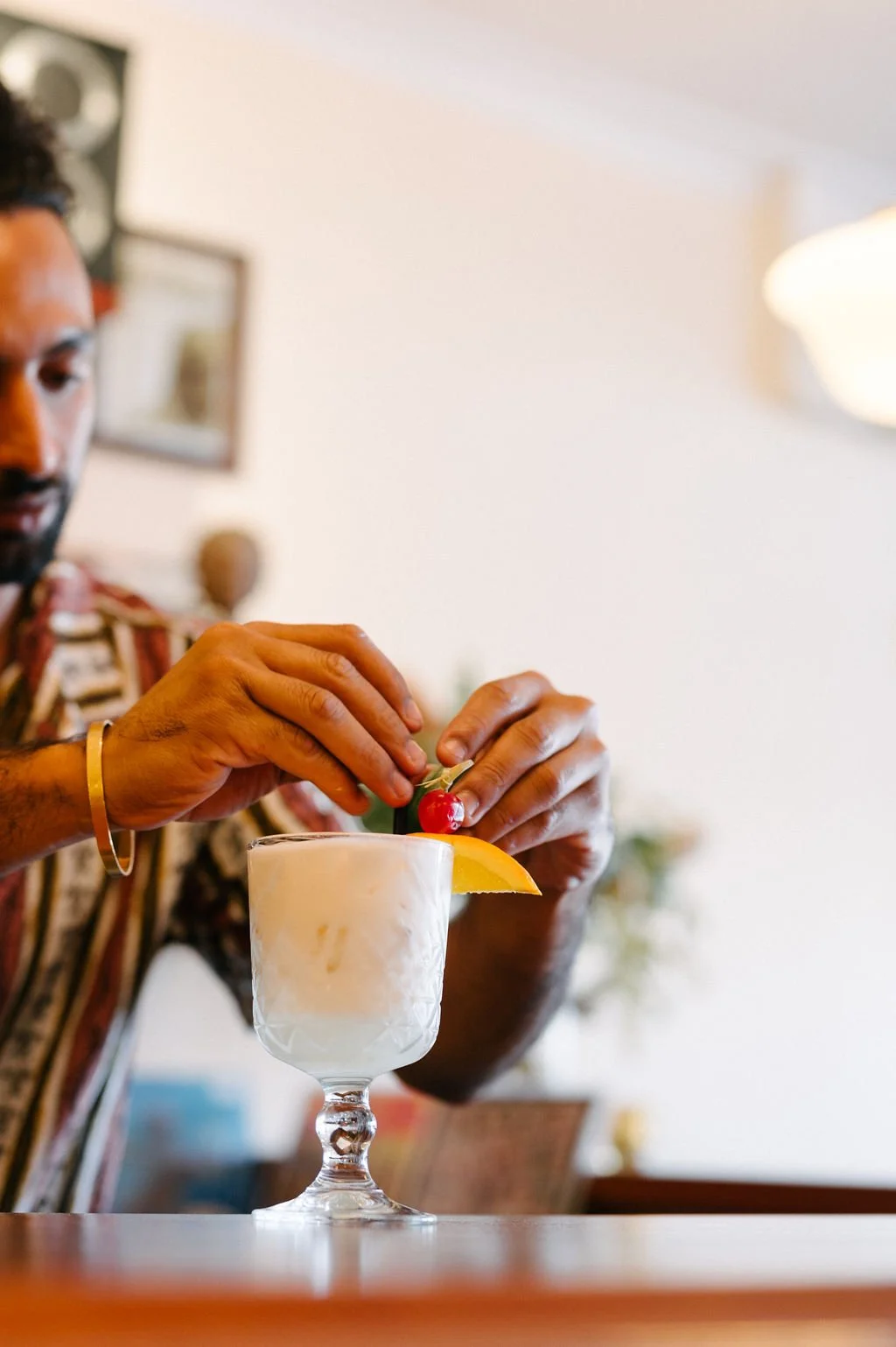 GOLD COCKTAIL SERVICE PACKAGE.