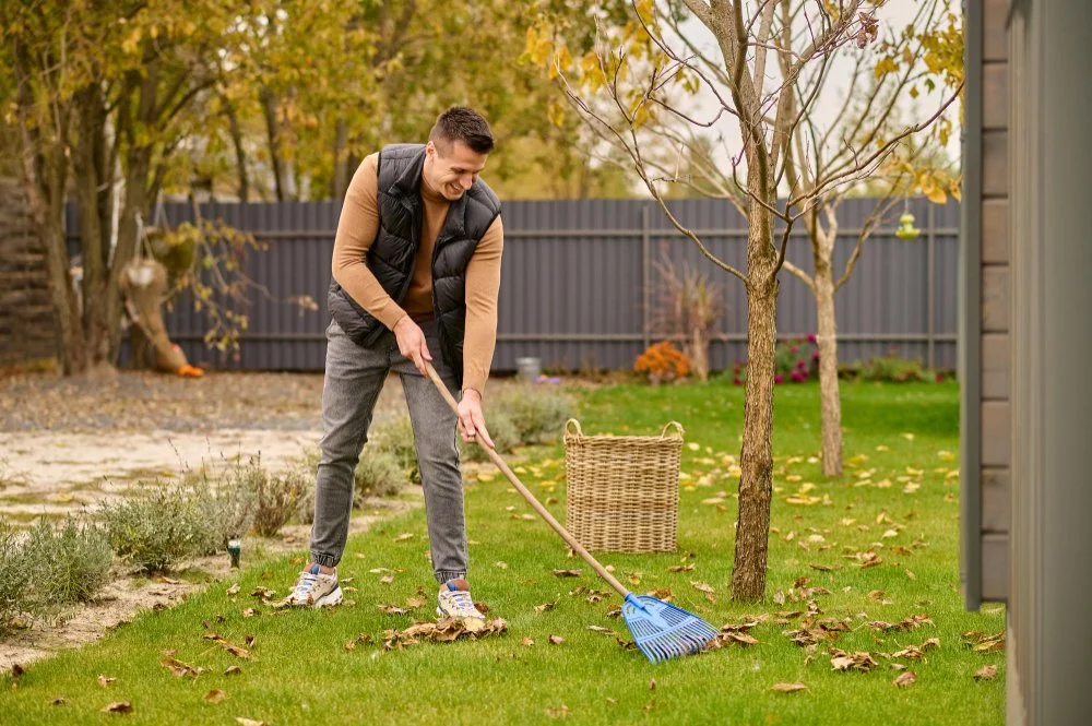 Autumn Fertilisation: The Key to Strong Lawns in Winter