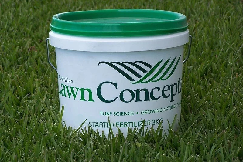PREMIUM LAWN FERTILISER AND WATER CRYSTALS TO ESTABLISH YOUR NEW LAWN - LAWN STARTER!