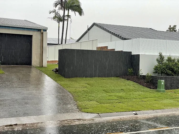 Empire Zoysia Turf Broadbeach Waters - Image 2