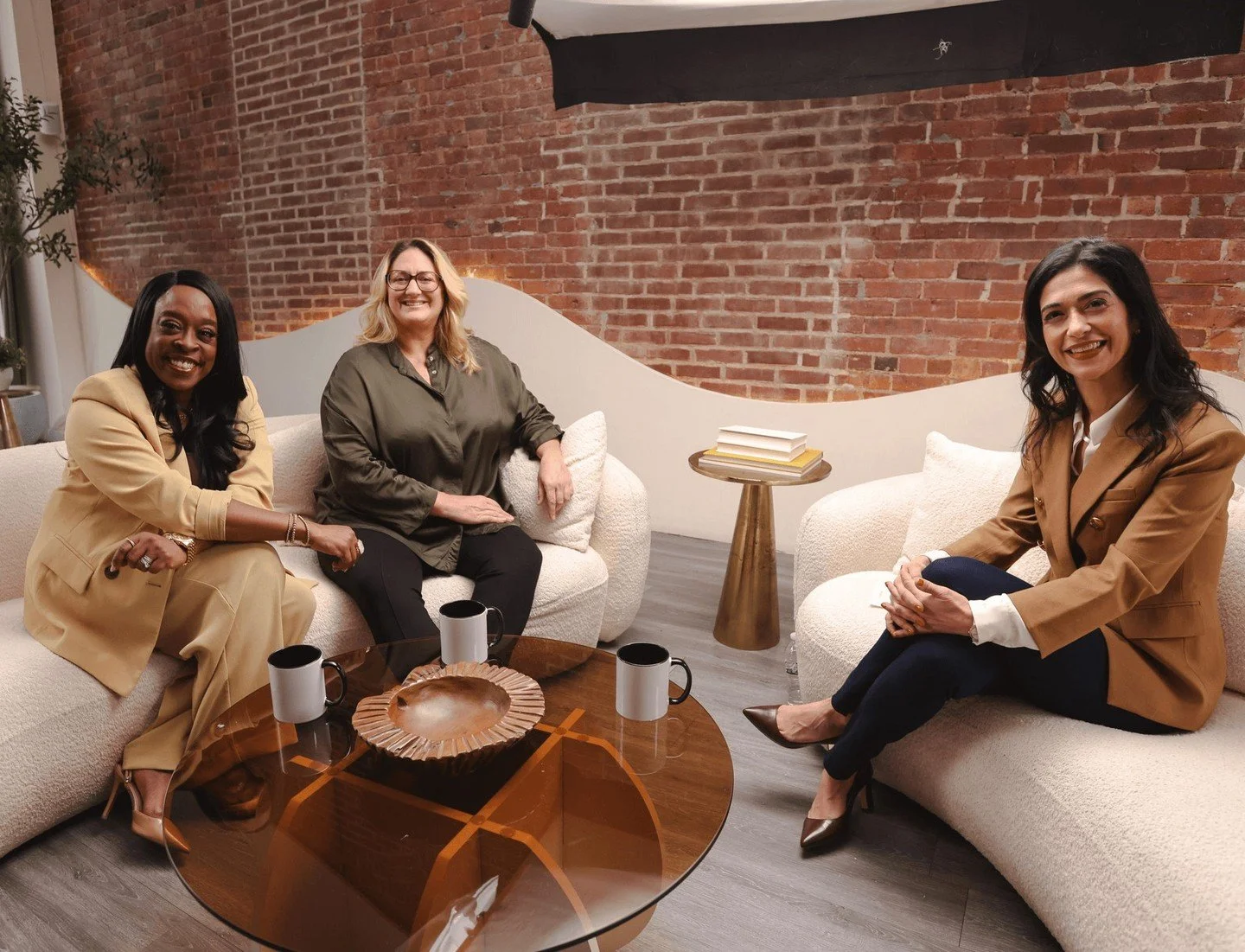 Something big is coming...

These behind-the-scenes moments are just a glimpse. I can&rsquo;t wait to share more with you soon. Stay tuned. 💜

#WomensHealthMatters #BehindTheScenes #StayTuned #WomensVoices