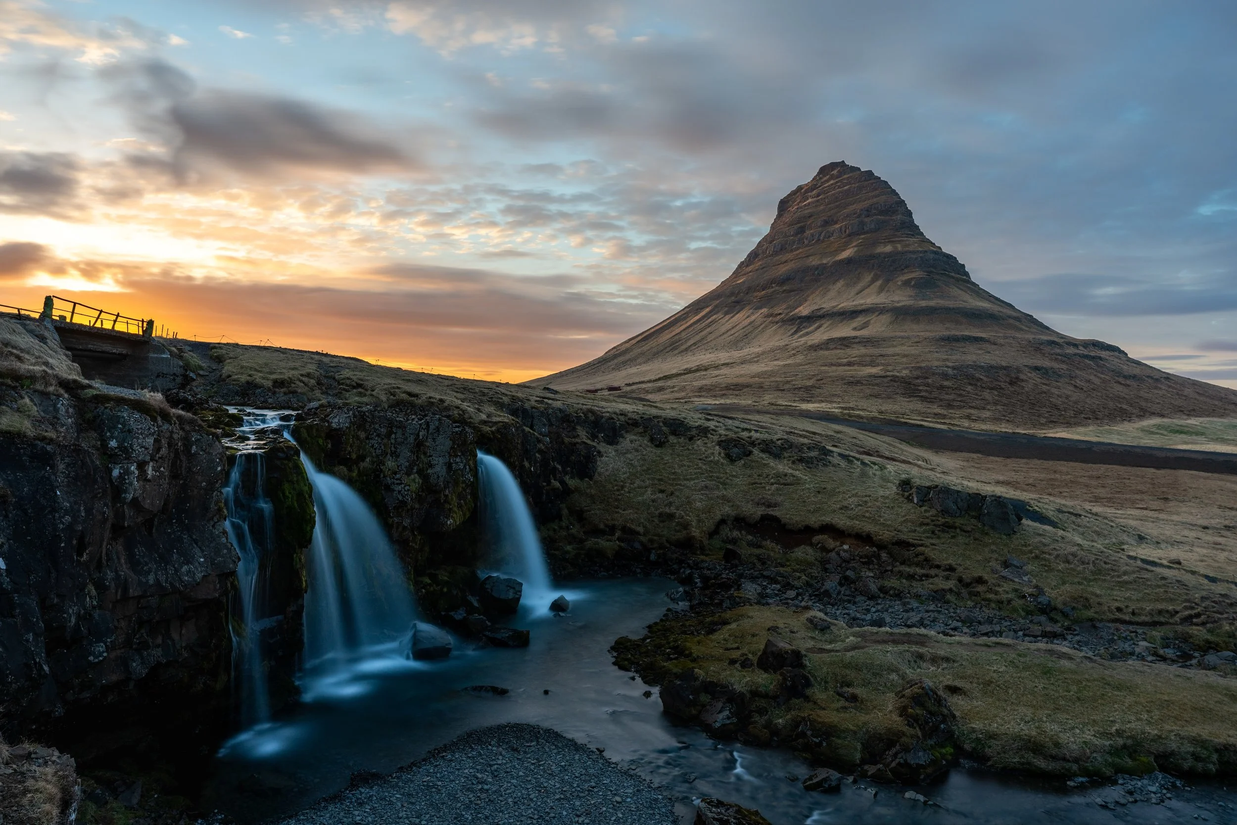 Kirkjufell’s Grace
The "Church Mountain" standing in perfect symmetry with its iconic falls on the Icelandic coast.
