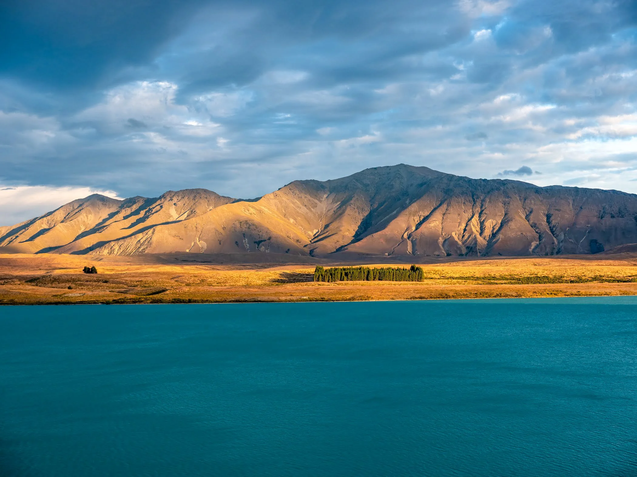 Lake Ohau on the South Island of New Zealand.
