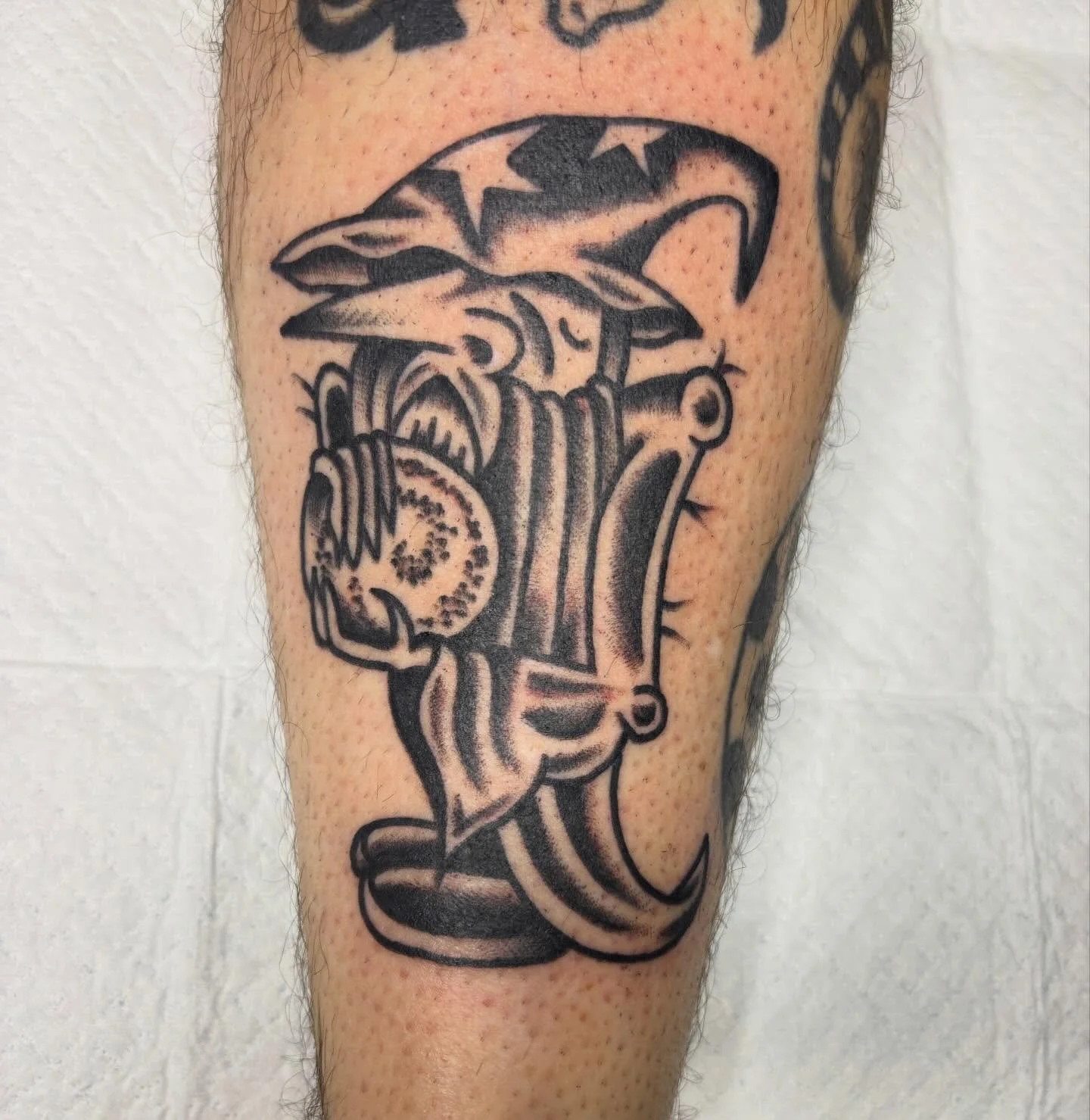 Wizard for Aiden by @lockyharley 

Lockys always super keen to do more custom pieces in his style. Send him a DM with your ideas