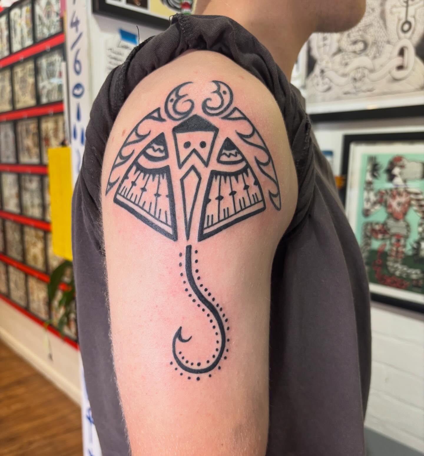 Bailes came in with this unfinished tattoo that hadn&rsquo;t been applied right. Locky fixed it up for him! 

DM or email for bookings! 

#superdeluxetattoo #merimbulatattoo #merimbula #farsouthcoastnsw
