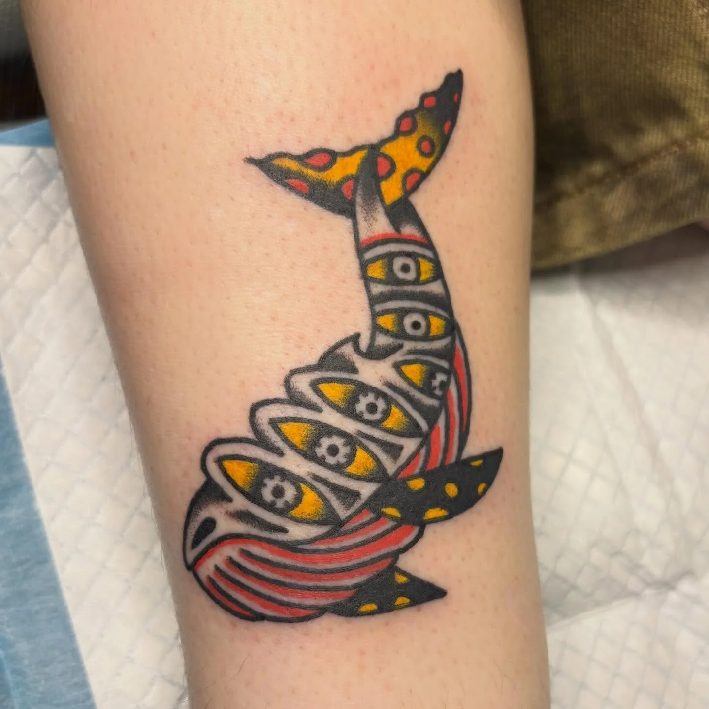 Second tattoo for Jaz
Custom whale by @lockyharley 
Wild style 

For bookings and enquiries:
DM @superdeluxestudio
📧 superdeluxemerimbula@gmail.com
☎️ 0493 061 645

#superdeluxetattoo #merimbulatattoo #merimbula #farsouthcoastnsw #saphirecoast