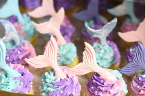 mermaid+tail+cupcakes.webp