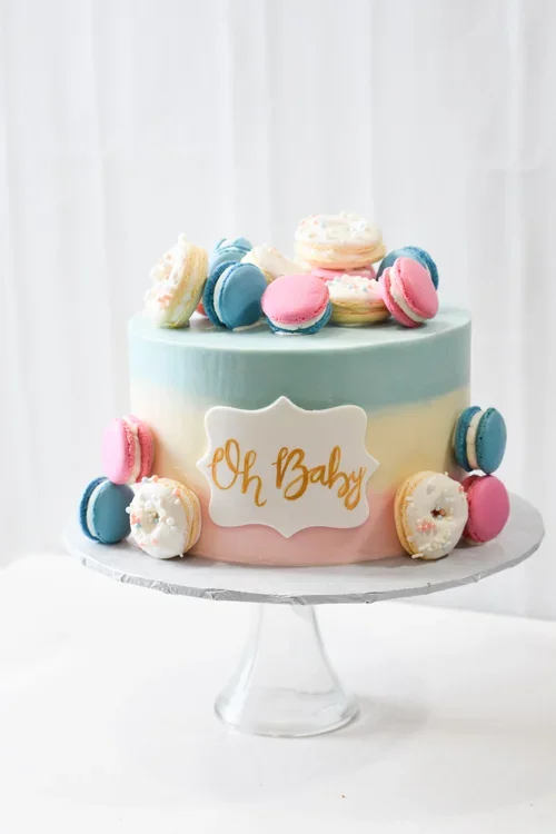 Baby Shower cake.webp
