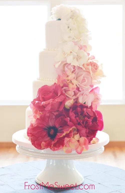 pink floral cake.webp