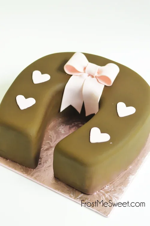 1ST BIRTHDAY CAKE HORSESHOE WESTERN.webp