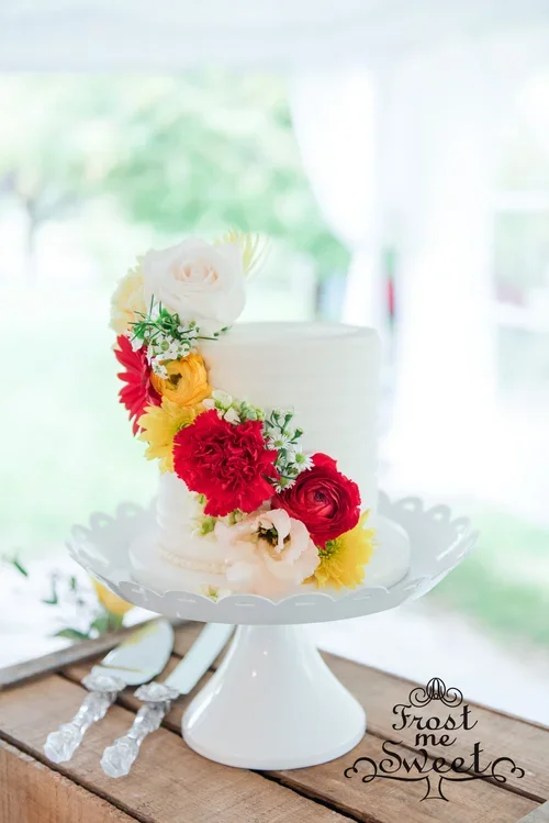 Travis+and+Krissy+Promise+Garden+Wedding-sMALL 1 TIER WEDDING CAKE.webp