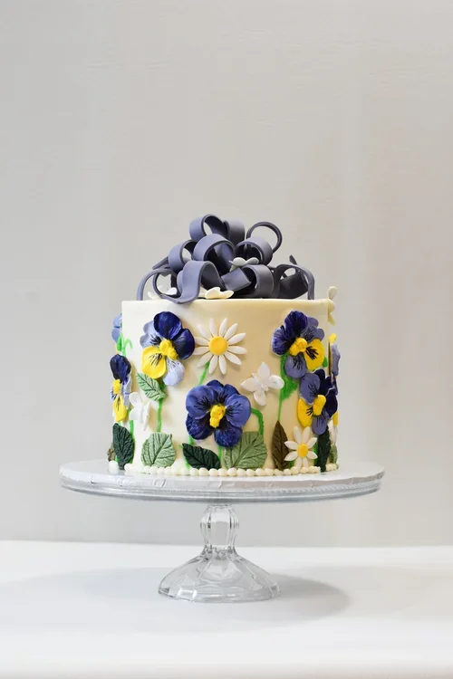 pansy cake.webp