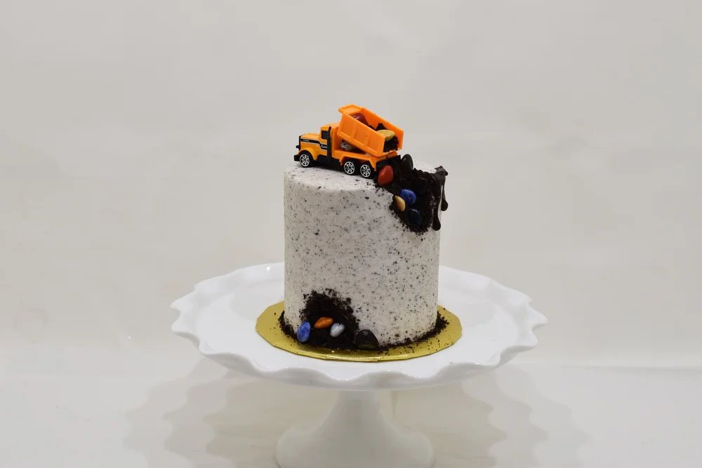 Cookies & Cream Construction Cake