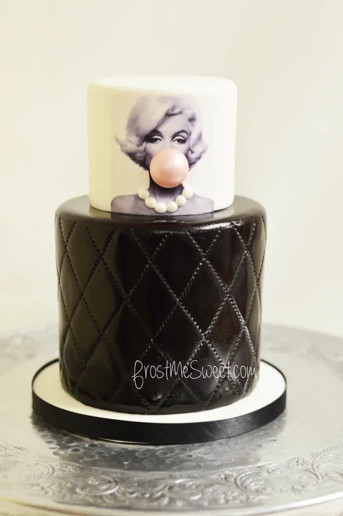 marilyn cake.webp