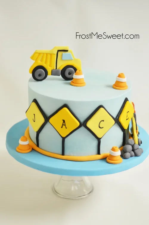 construction cake.webp