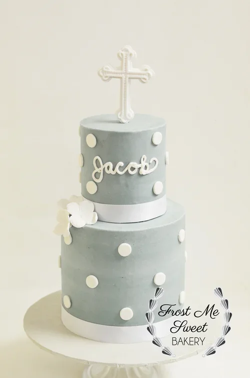 simple+grey+and+white+baptism+cake.webp